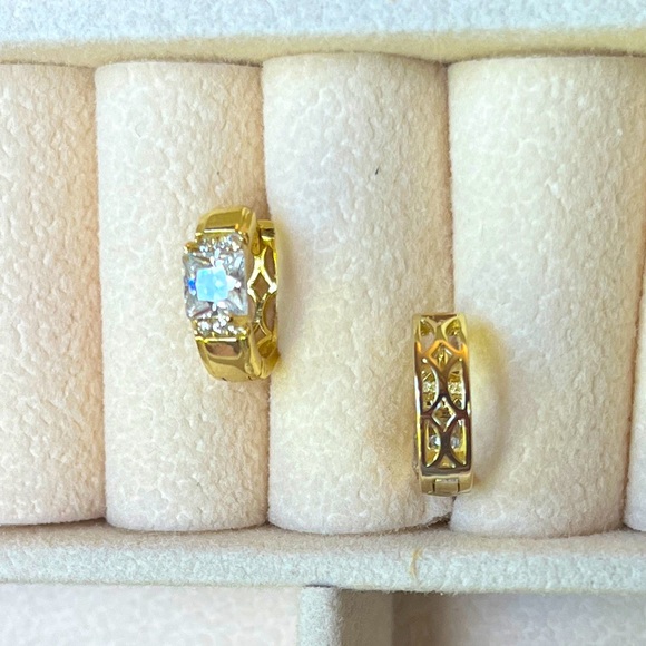 NWOT gold plated over silver cubic zirconia huggie hoop earrings - Picture 4 of 7